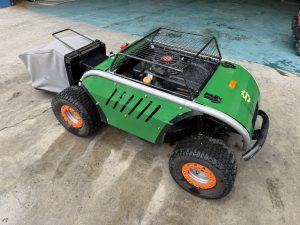 TorqMax SDL224 400mm Remote-Controlled Tracked Lawn Mower 224cc view 2 — Remote-Controlled Lawn Mowers